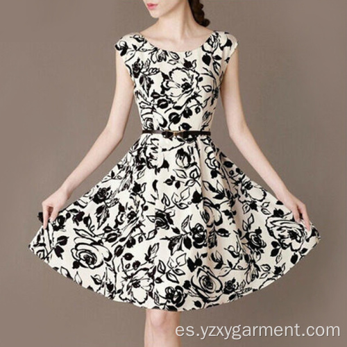 Vestido de algodón estampado en blanco y negro